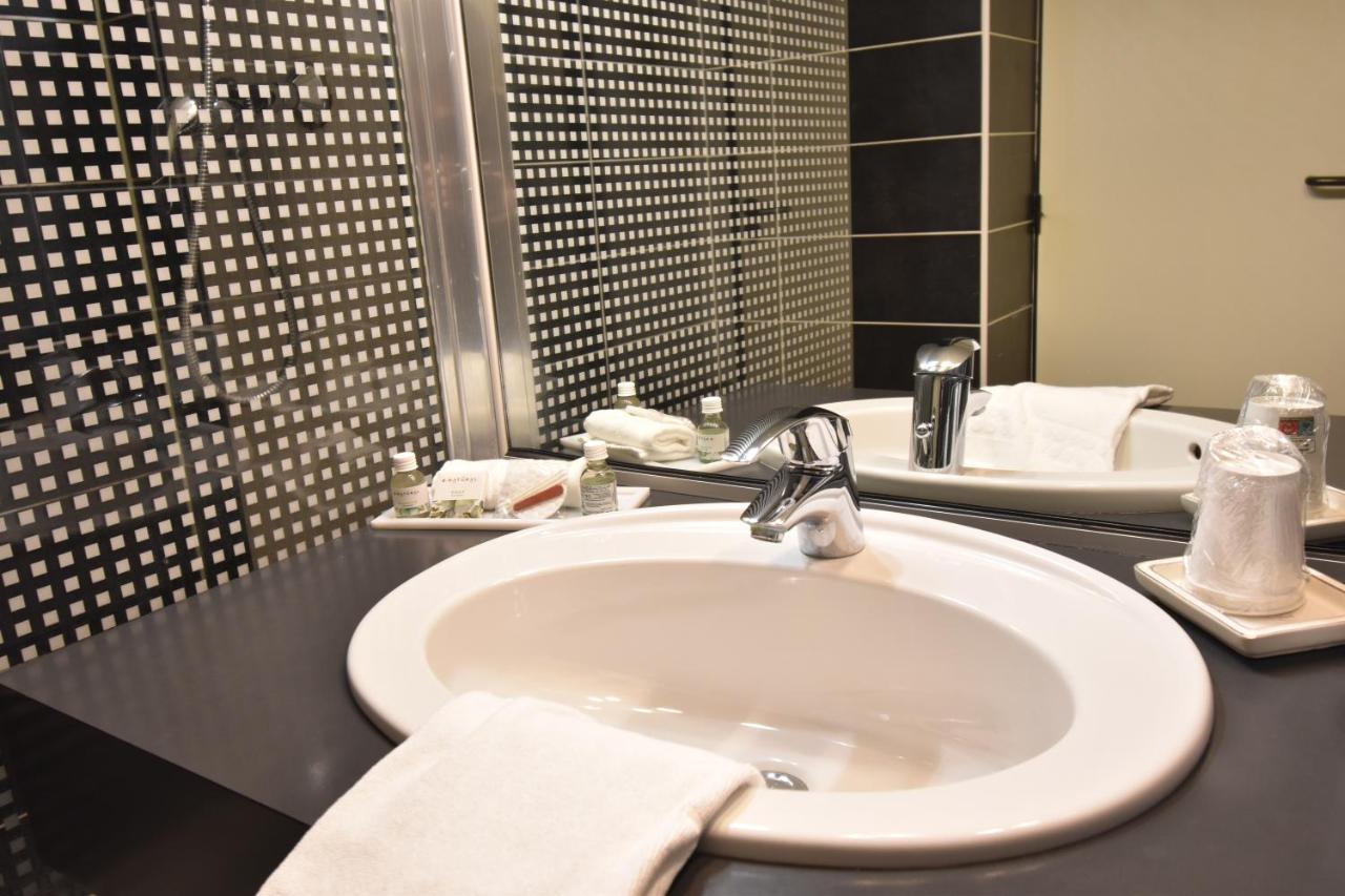 Hotel Du Golf Saint Lazare Лимож Экстерьер фото