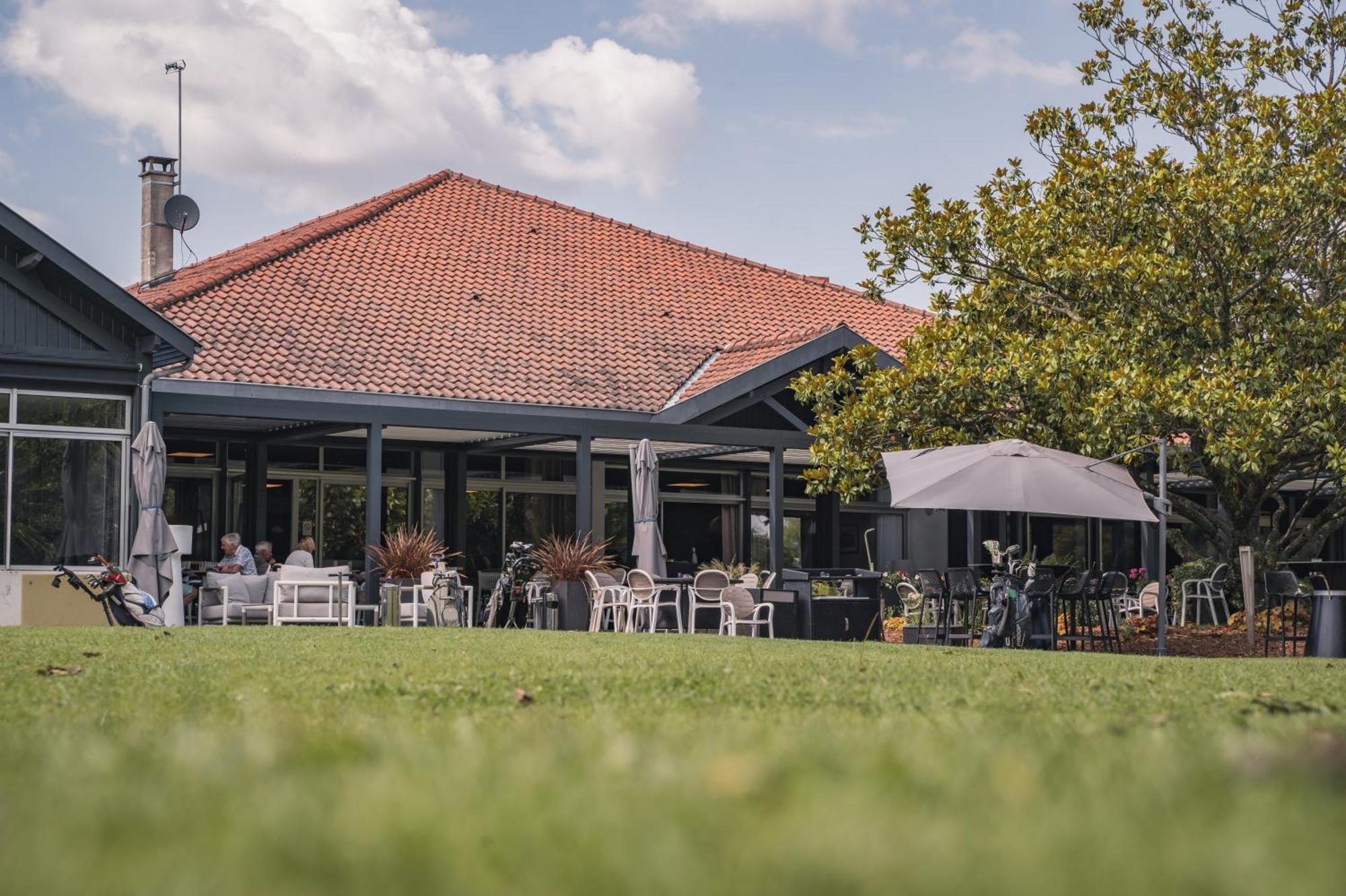 Hotel Du Golf Saint Lazare Лимож Экстерьер фото