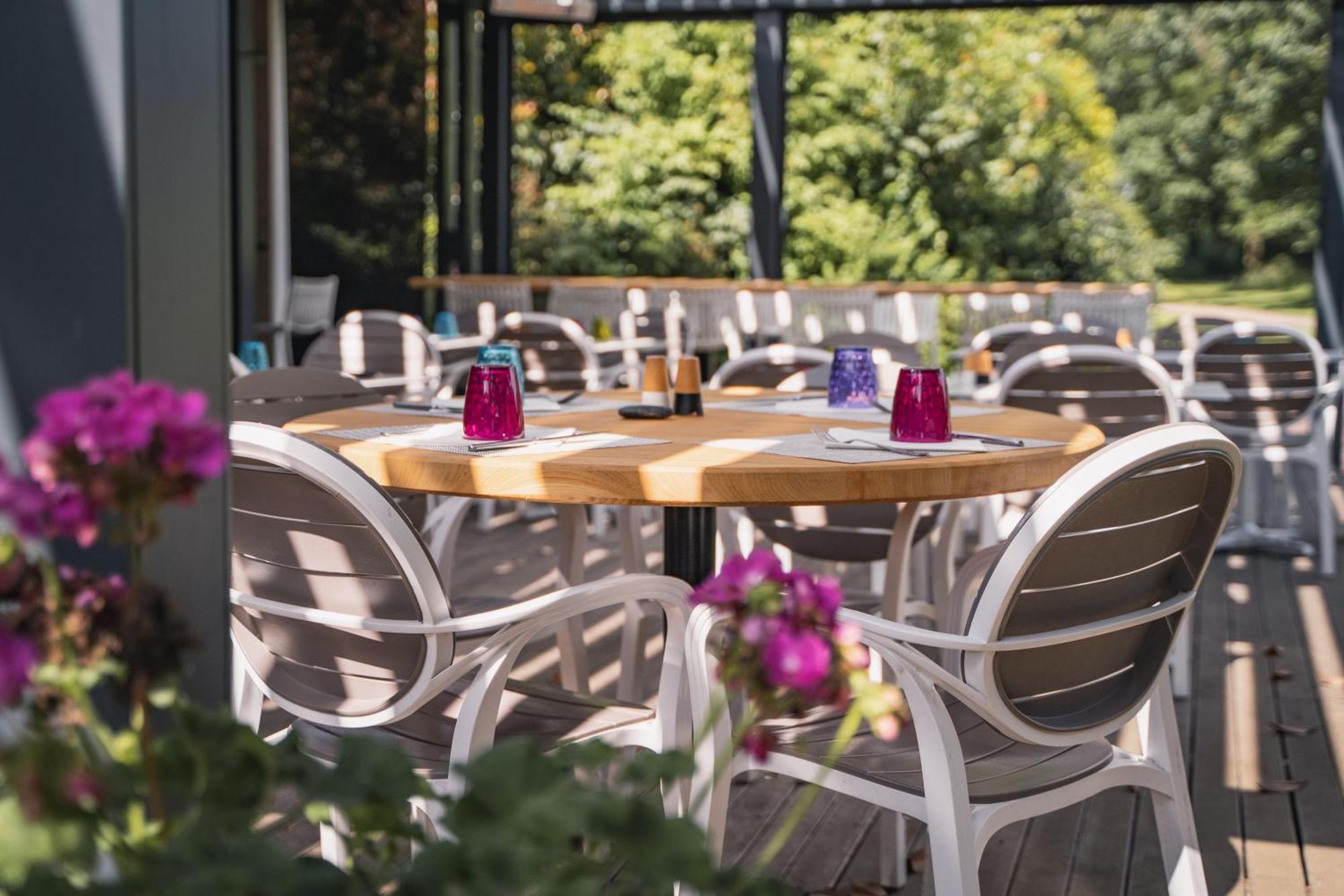 Hotel Du Golf Saint Lazare Лимож Экстерьер фото